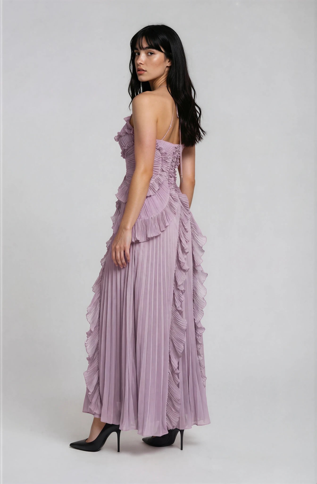 Vestido Midi Halter Plisado con Volantes