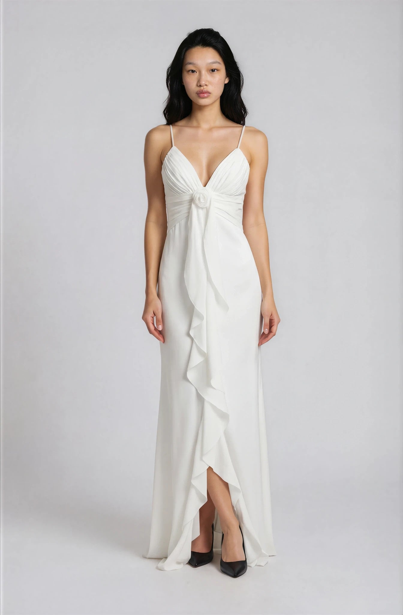 Vestido Maxi Elegante Sin Mangas con Volantes Florales Yvonne