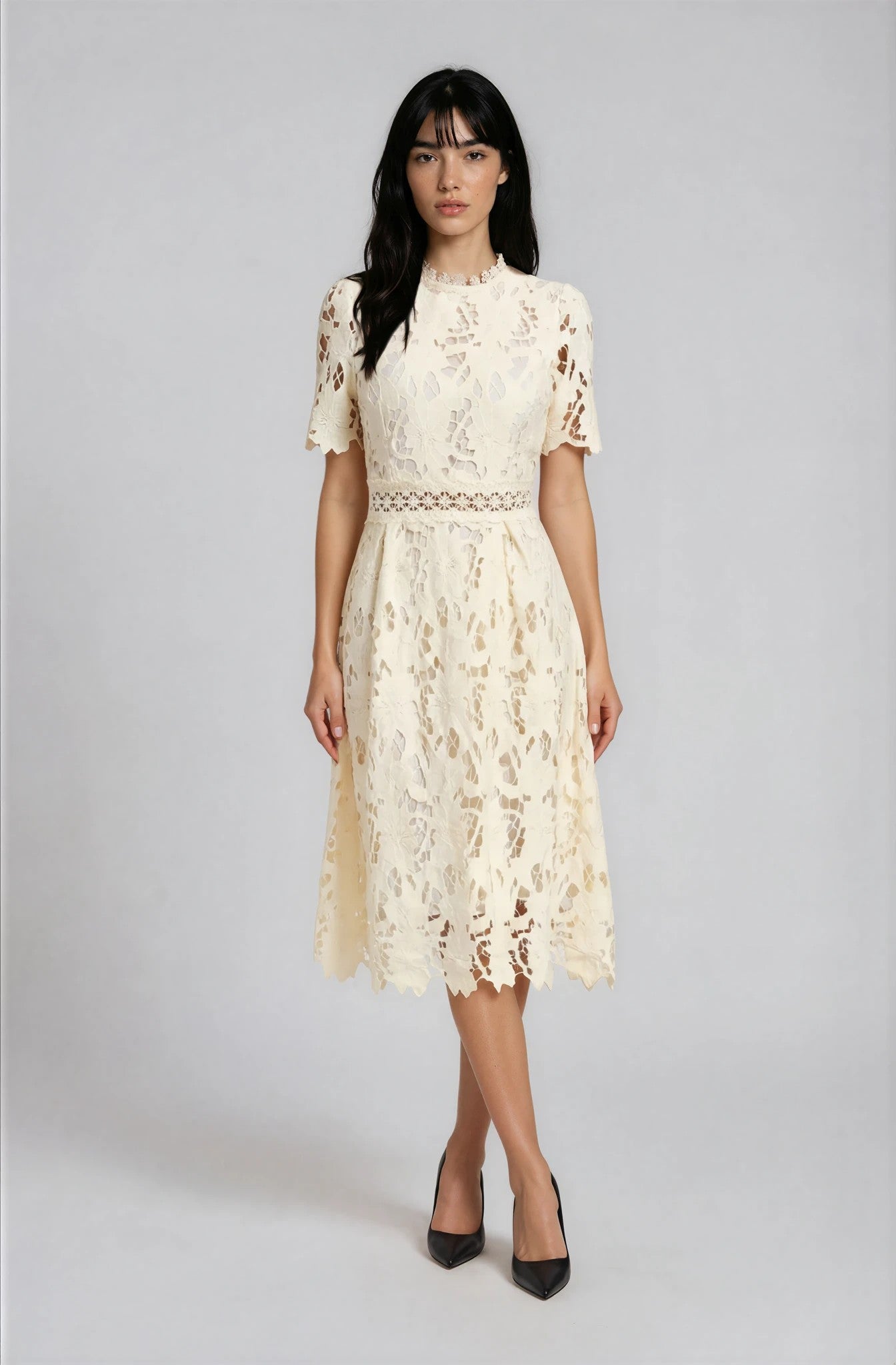 Vestido Midi Jonson de Encaje con Cut-Out en Tono Apricot