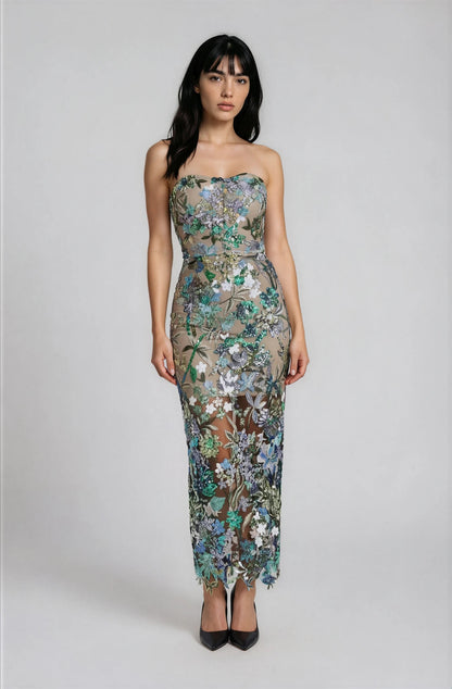 Vestido Maxi Leanna Elegante Azul con Bordado Floral